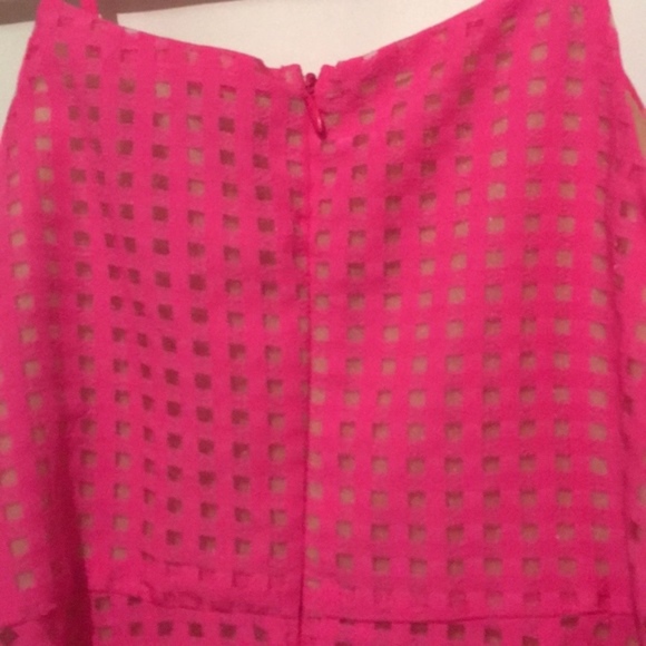 Vibrant Pink GB Peplum Tank Top - Picture 2 of 5